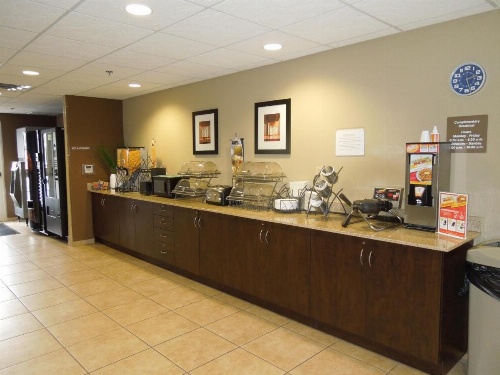 Microtel Inn & Suites By Wyndham Harrisonburg image 12