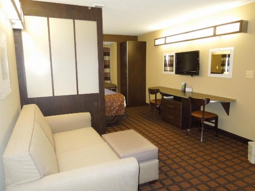 Microtel Inn & Suites By Wyndham Harrisonburg image 27