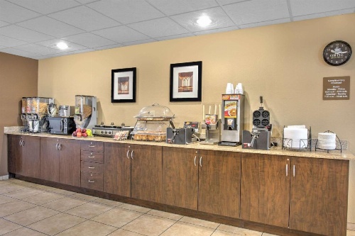 Microtel Inn & Suites By Wyndham Harrisonburg image 43